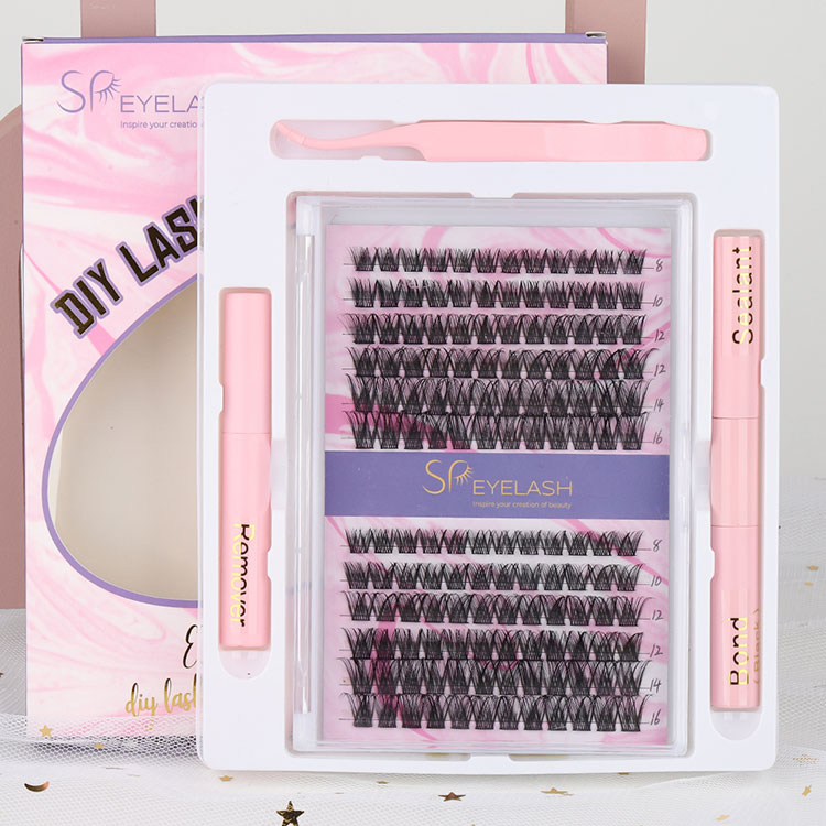 Why are self-adhesive false eyelashes so popular?